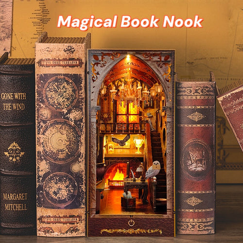 Magical Book Nook (Free Shipping)